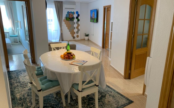Herverkoop - Appartement -
Torrevieja - Costa Blanca