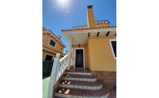 Resale - Villa -
Ciudad Quesada - Costa Blanca