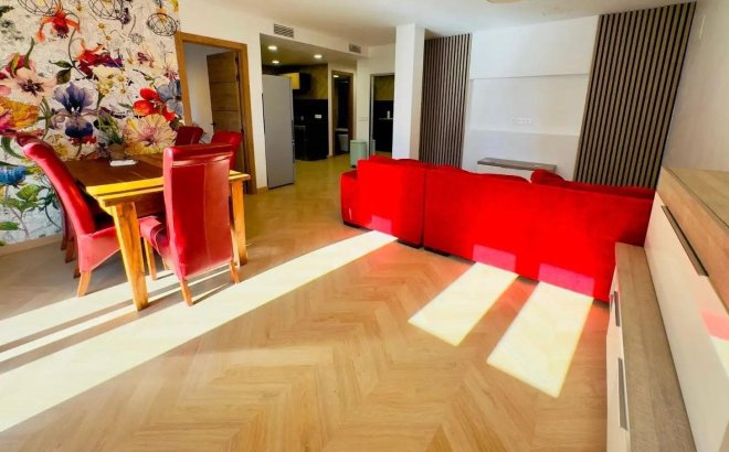 Herverkoop - Penthouse -
Torrevieja - Acequion