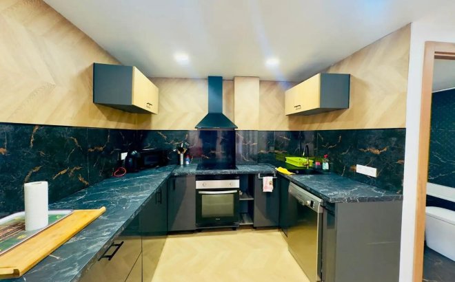 Herverkoop - Penthouse -
Torrevieja - Acequion