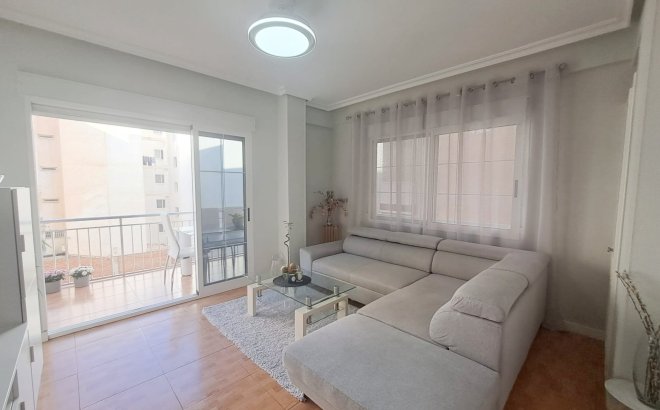 Resale - Apartment -
Torrevieja - Costa Blanca