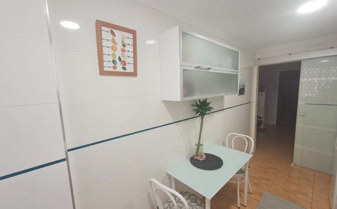 Resale - Apartment -
Torrevieja - Costa Blanca