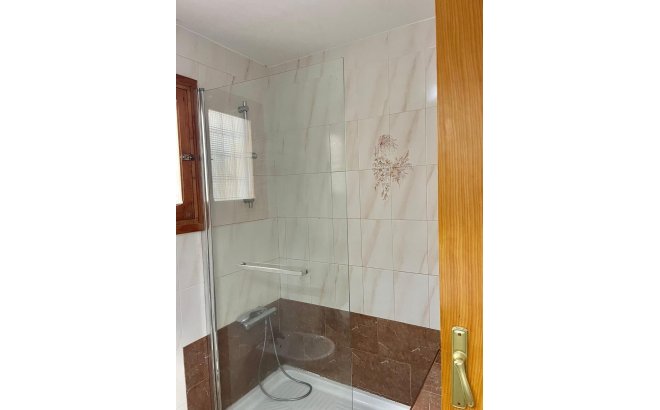 Revente - Appartement -
Torrevieja - Playa de los Locos