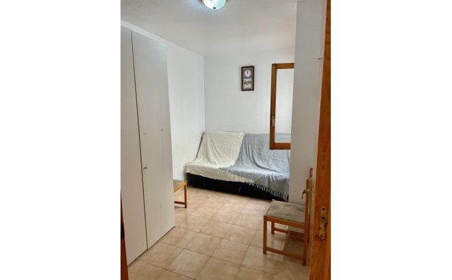 Revente - Appartement -
Torrevieja - Playa de los Locos
