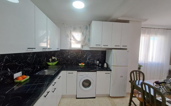 Resale - Apartment -
Torrevieja - Costa Blanca