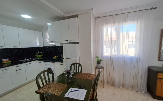 Resale - Apartment -
Torrevieja - Costa Blanca
