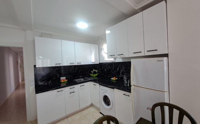 Resale - Apartment -
Torrevieja - Costa Blanca