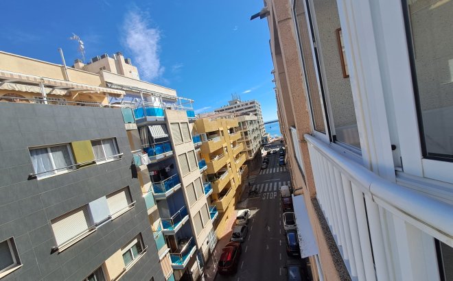 Resale - Apartment -
Torrevieja - Costa Blanca