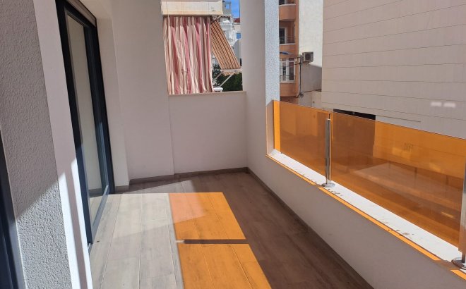 Resale - Apartment -
Torrevieja - Costa Blanca