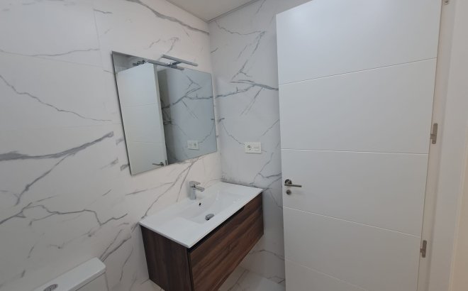 Resale - Apartment -
Torrevieja - Costa Blanca