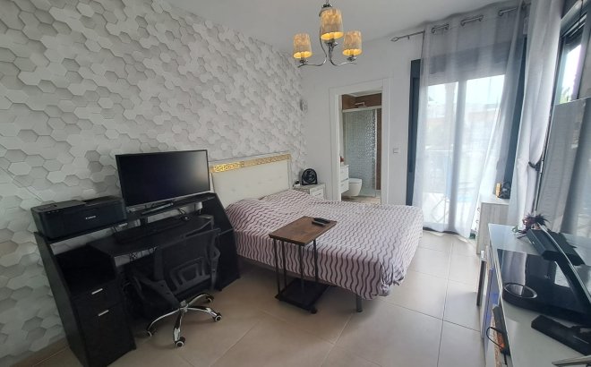 Resale - Town House -
Orihuela Costa - Costa Blanca