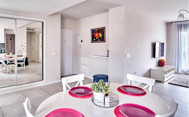 Resale - Apartment -
Mil Palmeras - Costa Blanca