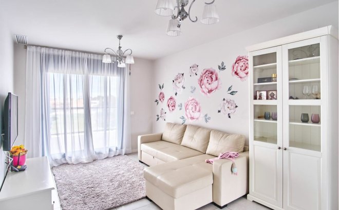 Resale - Apartment -
Mil Palmeras - Costa Blanca