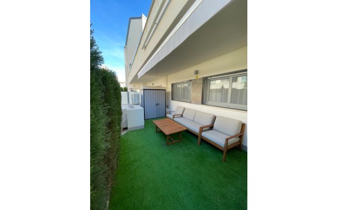 Resale - Bungalow -
Torrevieja - Costa Blanca