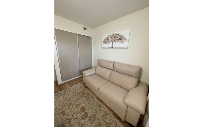 Resale - Bungalow -
Torrevieja - Costa Blanca