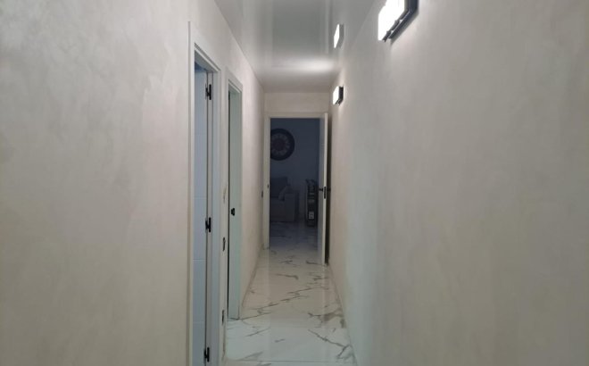 Resale - Apartment -
Torrevieja - Costa Blanca