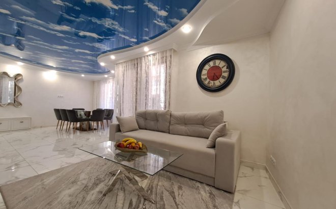 Resale - Apartment -
Torrevieja - Costa Blanca