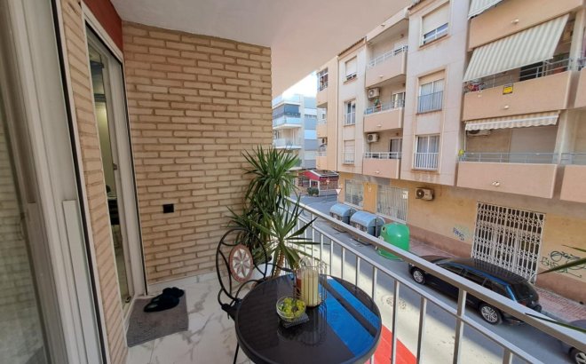 Resale - Apartment -
Torrevieja - Costa Blanca