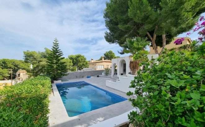 Resale - Town House -
Torrevieja - Costa Blanca