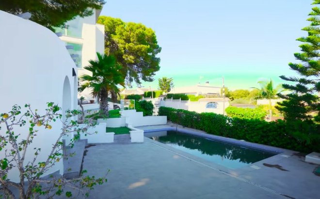 Resale - Town House -
Torrevieja - Costa Blanca