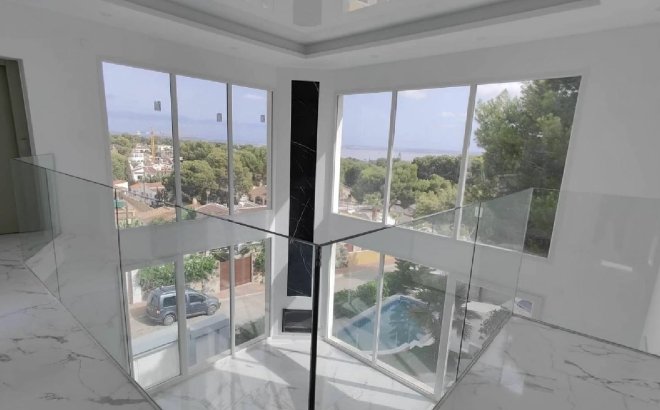Resale - Town House -
Torrevieja - Costa Blanca