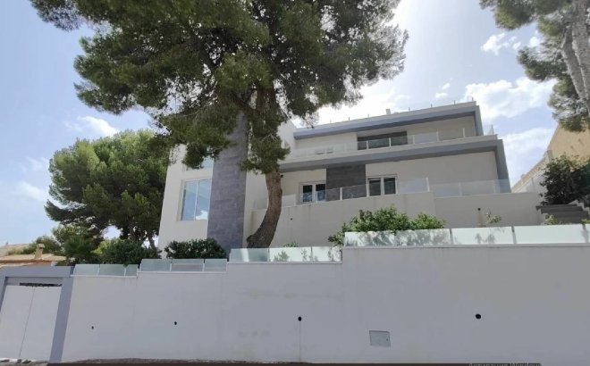 Resale - Town House -
Torrevieja - Costa Blanca