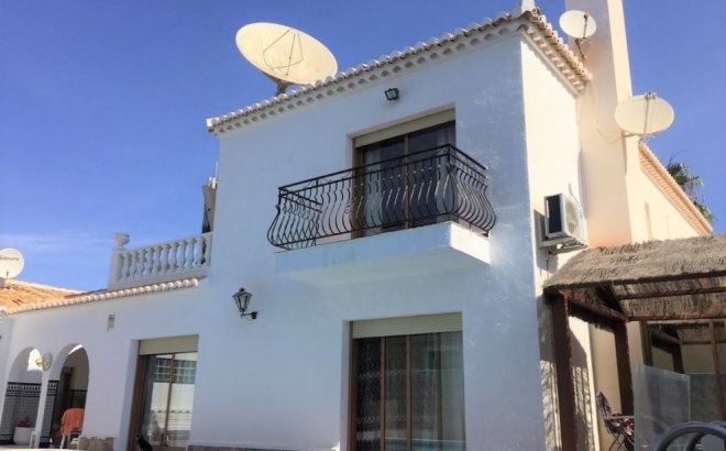 Revente - Town House -
Torrevieja - Costa Blanca