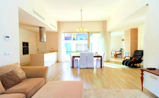 Herverkoop - Town House -
Benijofar - Costa Blanca