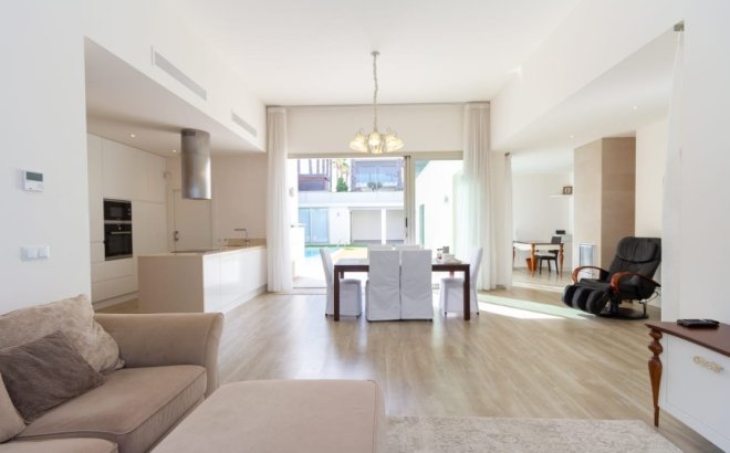 Herverkoop - Town House -
Benijofar - Costa Blanca