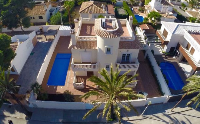 Resale - Town House -
Cabo Roig - Costa Blanca