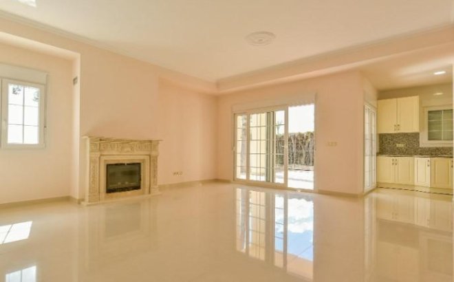 Resale - Town House -
Cabo Roig - Costa Blanca