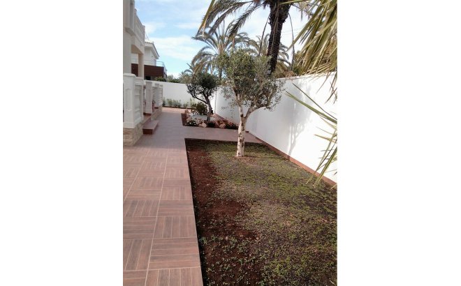 Resale - Town House -
Cabo Roig - Costa Blanca
