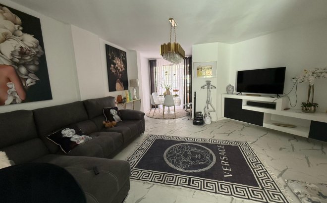 Herverkoop - Appartement -
Torrevieja - Costa Blanca