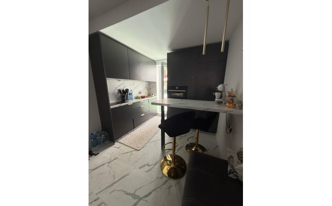 Herverkoop - Appartement -
Torrevieja - Costa Blanca