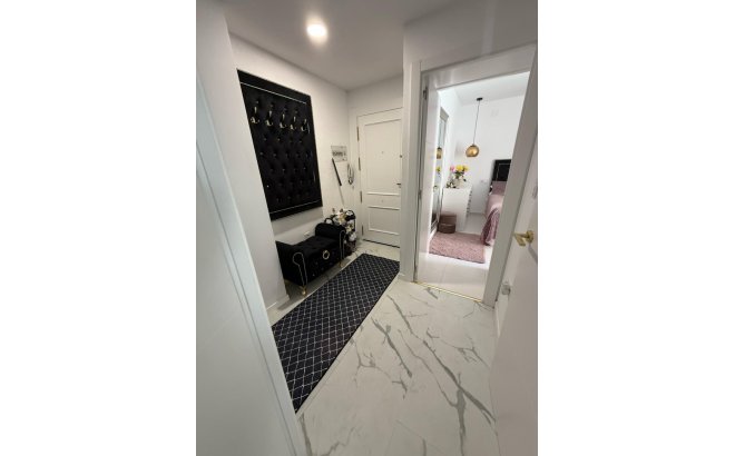 Herverkoop - Appartement -
Torrevieja - Costa Blanca