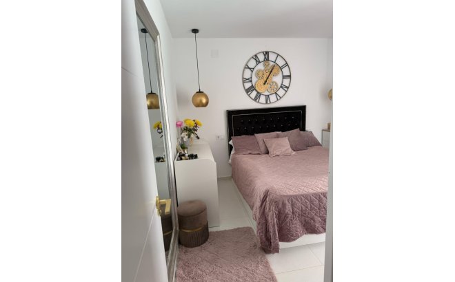 Herverkoop - Appartement -
Torrevieja - Costa Blanca