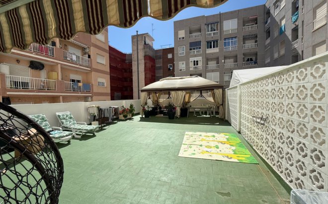 Herverkoop - Appartement -
Torrevieja - Costa Blanca