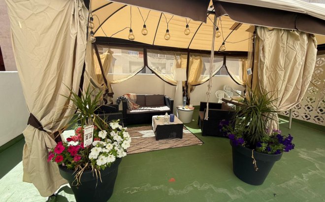 Herverkoop - Appartement -
Torrevieja - Costa Blanca