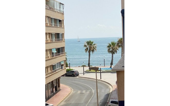 Herverkoop - Appartement -
Torrevieja - Costa Blanca