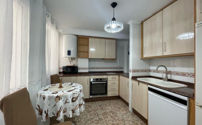 Herverkoop - Appartement -
Torrevieja - Costa Blanca