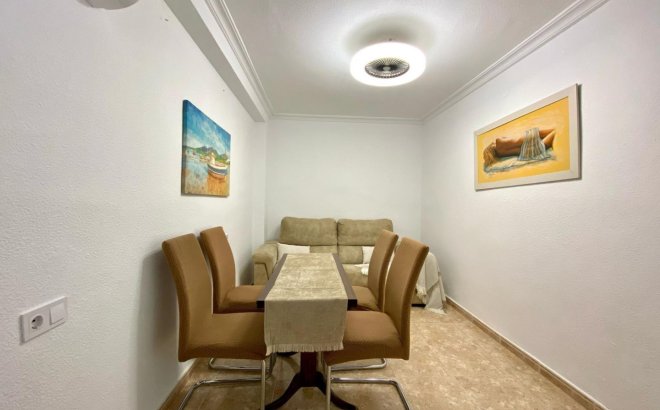 Herverkoop - Appartement -
Torrevieja - Costa Blanca