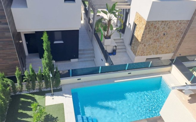 Resale - Town House -
Orihuela Costa - Costa Blanca