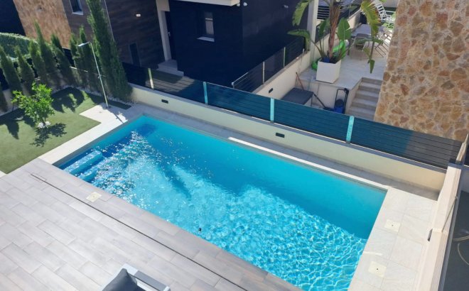 Resale - Town House -
Orihuela Costa - Costa Blanca