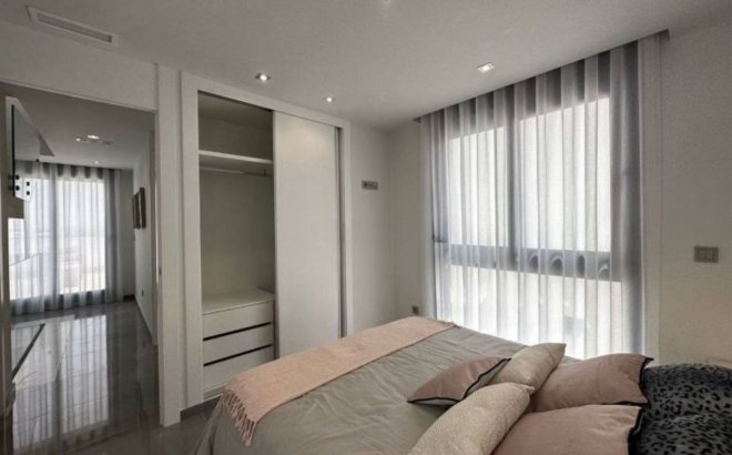 Revente - Town House -
Torrevieja - Costa Blanca