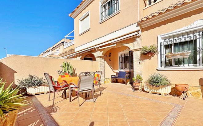 Resale - Town House -
Orihuela Costa - Costa Blanca