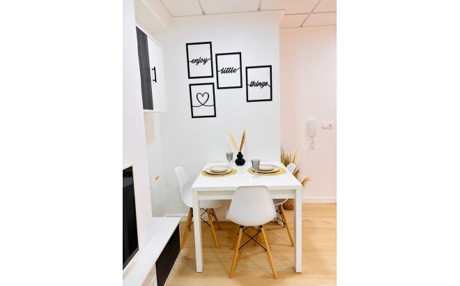 Resale - Apartment -
Torrevieja - Costa Blanca