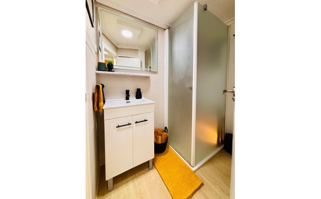 Resale - Apartment -
Torrevieja - Costa Blanca