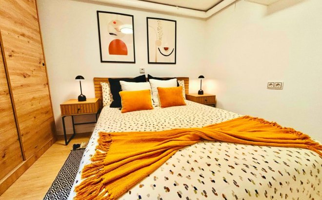 Resale - Apartment -
Torrevieja - Costa Blanca