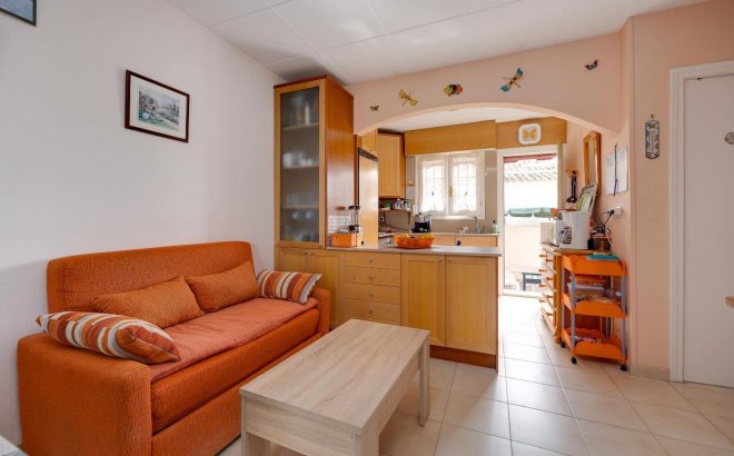 Resale - Villa -
Orihuela Costa - La Florida