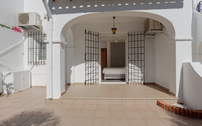 Resale - Villa -
Orihuela Costa - Costa Blanca